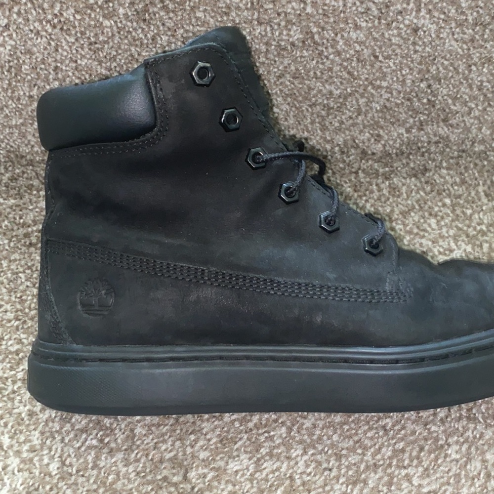 Black Timberlands. - image 4